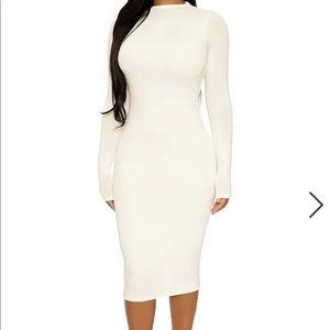 NW long sleeve bodycon dress